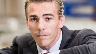 Basjan Berkhout, Produkt Marketing Manager Automotive, Body-in-White, bei Tata Steel, referiert auf dem Leichtbaugipfel 2016 unter anderem über die CO2-Reduzierung durch fortschrittliche Leichtbaustähle. (Foto: Tata Steel)