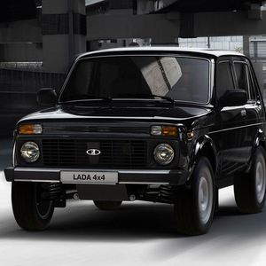 (Lada)