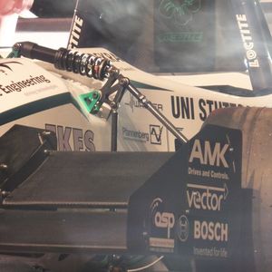 Das Green-Team schickt bei der Formula Student 2013 Pfannenberg-Filtert ins Rennen.