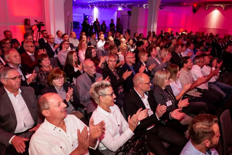 Viel Beifall gab es für die Gewinner des Deutschen Werkstattpreises 2018. (Bild: Stefan Bausewein)