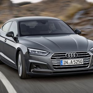 (Audi)