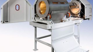 Infrarot-Drehrohrofen für den Batch-Betrieb von Kreyenborg. Der Chargenbetrieb eignet sich besonders gut für schwer zu kristallisierende PET Masterbatches. (Archiv: Vogel Business Media)