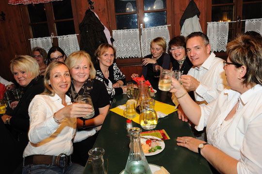 Im Weingut Wolff war Wiener Gemütlichkeit und Lebensfreude zu erleben.  (Archiv: Vogel Business Media)