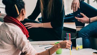 Um die Begeisterung für MINT-Berufe zu entfachen, bietet die Initiative spannende Einblicke in den Berufsalltag. (Bild: gemeinfrei)