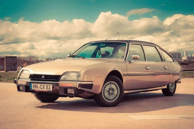 Den Besitzer dieses Citroën CX Prestige 2400 hatte das Losglück bereits getroffen. Benjamin Schneider nahm per Wild Card an der Sachs Franken Classic 2017 teil. (privat)