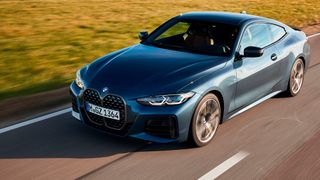 Technisch ist das 4er Coupé weitgehend mit der viertürigen Limousine identisch. Die Karosserie ist jedoch ein Unikum und weicht in allen Teilen vom normalen 3er ab. (Bild: BMW)