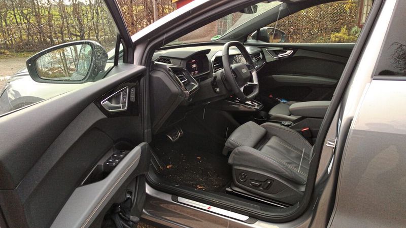 Im Innenraum ist ordentlich Platz. (Bild: Thomas Günnel/Automobil Industrie)