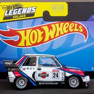 Sieger der Hot-Wheels-Legends-Tour-2025 wurde Paweł Czarneckis Fait 126B im Gruppe-B-Look. Trotz seiner bescheidenen Größe hat der Fiat ordentlich Kraft. Angetrieben von einem Motor aus einem Fiat Uno 1.4 Turbo mit 200 PS, kombiniert mit einem Nissan-200SX-GT28-Turbolader und einem modifizierten Fiat-Punto-GT-Getriebe, liefert er echte Rallye-Performance.(Bild:  Matell)