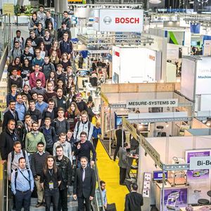 Gegen Fachkräftemangel: Für Vision & Control ist die Einladung der 60-köpfigen Studenten-/Schülergruppe eine Investition in Human Ressources. (Bild:  Vision & Control)