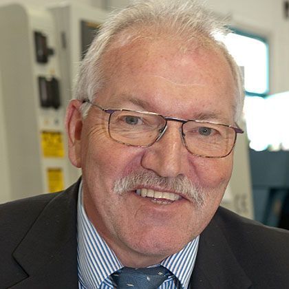 Hans Willi Rückert, Hommel-Gruppe: „Ich bin davon überzeugt, dass es für die CNC-Drehmaschinen, die Bearbeitungszentren und insbesondere für die Zyklendrehmaschinen noch viel Marktpotenzial gibt.“ Bilder: Hennecke (Archiv: Vogel Business Media)
