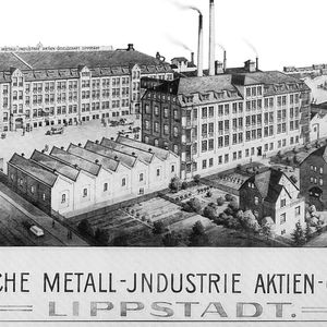 Das Unternehmen, das wir heute als Hella kennen, wurde 1899 von Sally Windmüller unter dem Namen „Westfälische Metall-Industrie Aktien-Gesellschaft (WMI)“ gegründet. Zu dieser Zeit bestand das Produktprogramm aus Ballhupen und Kerzen- und Petroleum-Lampen für Kutschen.(Bild:  Hella)