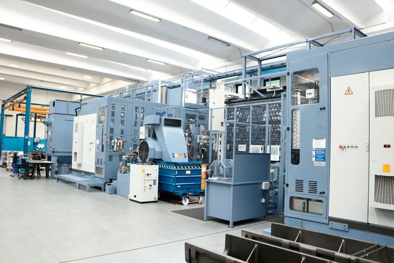 Zu Besuch beim MCM-Kunden Omsi Trasmissioni – einem führenden Hersteller und Entwickler von kundenspezifischen Antrieben. (Sonnenberg)