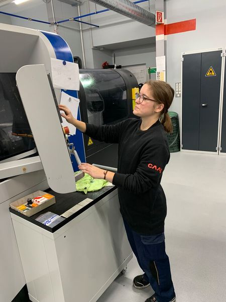 Les filles aussi se forment au CAAJ ! (Source : CAAJ Moutier)