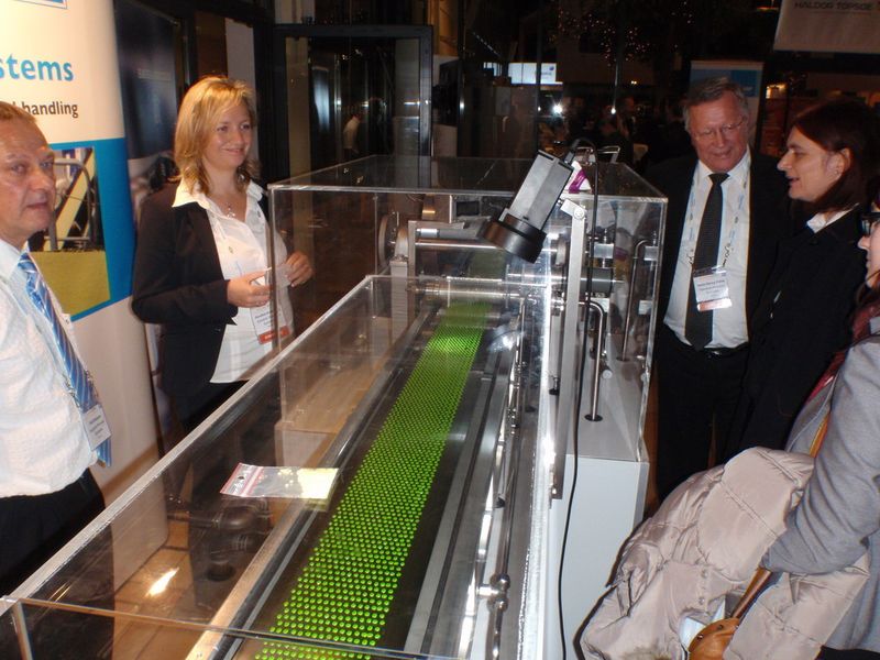 Am Sandvik-Stand konnte man die innovative Rotoform-Technologie live bestaunen. (Bild: Kempf/PROCESS)