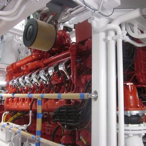 Antriebsmotor der 78,50 Meter langen Superyacht Hampshire II.