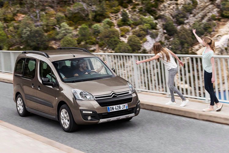 Den Citroën Berlingo machten 2016 fast 11.000 Käufer zu ihrem Hochdachkombi: Platz Nummer 2 hinter VW mit mehr als 32.000 Neuzulassungen. (Bild:Citroen)