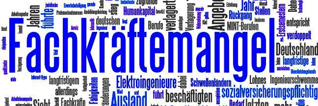 Die Schweiz als global vernetzte und exportorientierte Volkswirtschaft ist auf gut ausgebildete Fachkräfte angewiesen. Weil diese oft fehlen, beschloss das Eidgenössische Departement für Wirtschaft, Bildung und Forschung (WBF) im Jahr 2011 die Lancierung einer Fachkräfteinitiative (FKI).(Bild:  andyller)