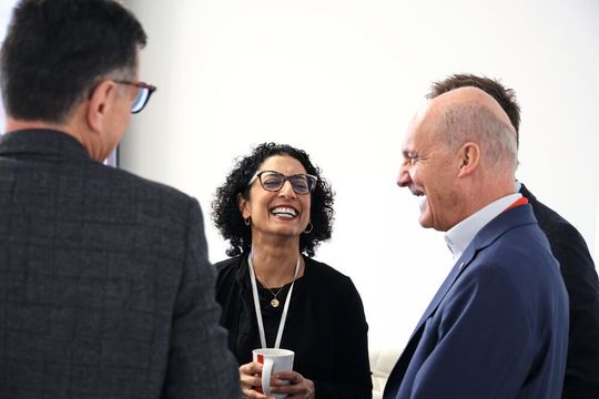 Im Interview berichten Ritu Favre, Group President Emerson Test and Measurement und Markus Kohler, Vorstand Datatec AG was moderne Testsysteme auszeichnet. (Bild:  Datatec)