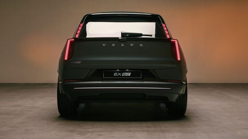 Das Heck wirkt recht wuchtig. (Bild: Volvo)