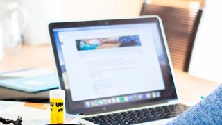 Bisher wird Informatik nur in Mecklenburg-Vorpommern flächendeckend ab der fünften Klasse als Pflichtfach unterrichtet. In NRW steht das Fach in den Klassen fünf und sechs verpflichtend auf dem Lehrplan, danach nur noch als Wahlfach. (Bild: gemeinfrei)