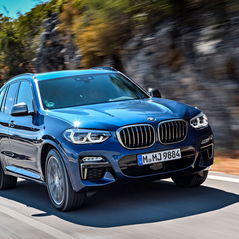 BMW: Rückrufe für Airbag und Gurtschloss