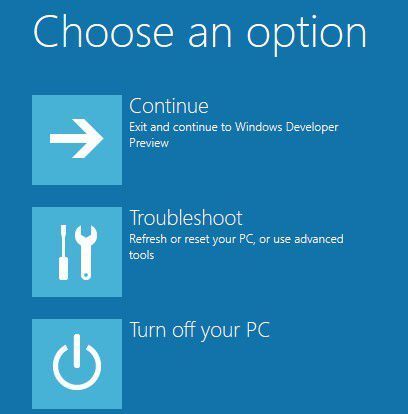 Um Windows 8 über die Installations-DVD wiederherzustellen, klicken Sie im Fenster auf „Repair  your Computer“. Es startet die Wiederherstellungsoberfläche von Windows 8 (WinRE).  Klicken Sie auf „Troubleshoot“. Alternativ können Sie beim Start von Windows 8 auch die Taste F8 drücken und Troubleshoot auswählen. Bei einem defekten Windows 8 müssen Sie aber oft den Umweg über die DVD oder einen Systemwiederherstellungs-Datenträger wählen. (Archiv: Vogel Business Media)