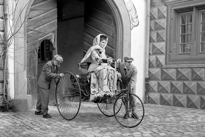 Gilt als Urknall des Automobils: Der Benz Patent-Motorwagen Nummer 1 aus dem Jahr 1886. (Bild: Mercedes-Benz)