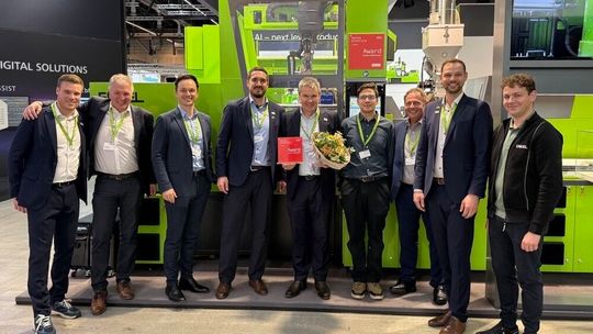 The Engel team presented the first autonomous injection moulding cell at Swiss Plastics Expo 2026. The solution reduces setup times, saves material and ensures consistently high quality – winning over the professional audience.(Source:  Engel)