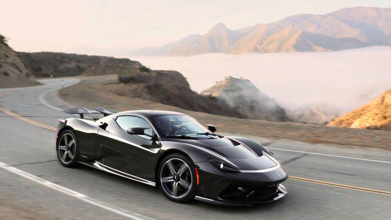 Pininfarina stellt den fertigen Battista vor.