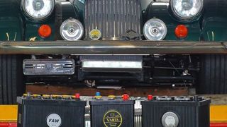 Sechs Oldiebatterien haben GTÜ und „Auto Bild Klassik“ kürzlich getestet. (GTÜ 06/2018)