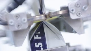 Der Roto-Packer füllt pulverförmige Schüttgüter in kompakte PE-Beutel mit einem Durchsatz von 600 Beutel/h. (Bild: Haver & Boecker)