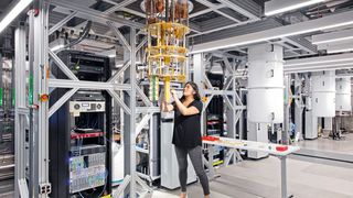 Neben den Investitionen hat Bosch eine Partnerschaft mit IBM angekündigt. Bosch bekommt so Zugriff auf Quantencomputer.  (Bild: Connie Zhou/IBM)