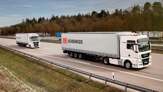 Ab April wollen MAN und DB Schenker mit den ersten Test-Platoons im Logistikbetrieb beginnen. (Bild: MAN)