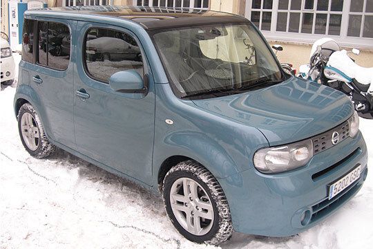 Präsentation im winterlichen Berlin: Der Cube ist kantig, aber doch rund. (Archiv: Vogel Business Media)