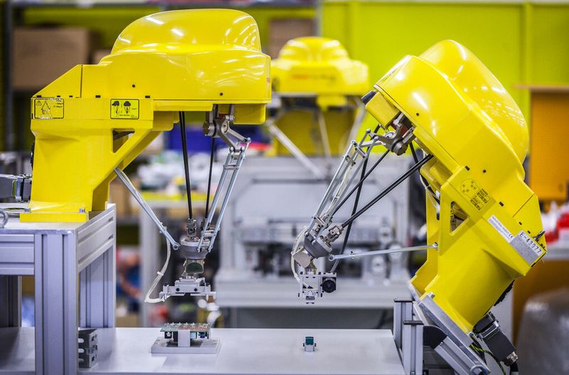 Kleine, kompakte und präzise Roboter wie der M-1iA sind für die Schweizer Industrie sehr interessant. (Bild: Fanuc)