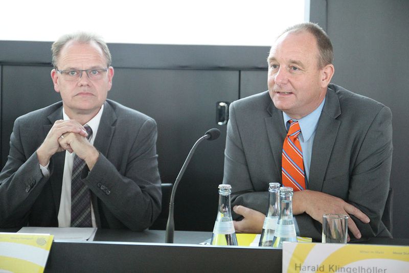 Harald Klingelhöller, Vorstandsvorsitzender des VOI, beklagte auf der Eröffnungspressekonferenz der IT & Business den Fachkräftemangel in der Branche: „Es ist 5 nach 12“. (Bild: Horn)