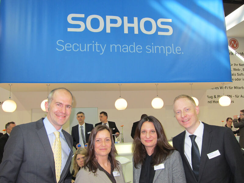Security-Spezialisten bei Sophos (v. l.): Jörg Schindler, Sandra Grözinger, Kathrin Stange und Sebastian Fiene   (Bild: IT-BUSINESS)