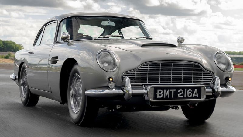 Auch den DB5 aus dem James-Bond-Film Goldfinger hat Aston Martin neu aufgelegt.  (Bild: Max Earey/Aston Martin)