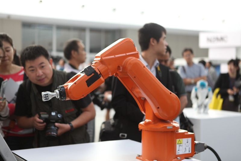 Für Industrieroboter gab es eine eigene Sonderschau. (Bild: AMB China)