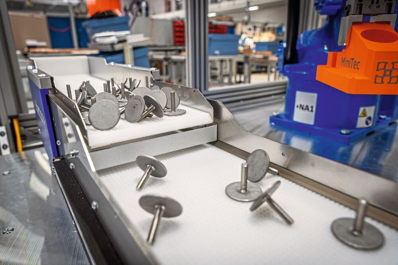 Die Werkstücke für das Hybridschweißen... (Bild: Minitec)