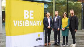 Die Vision 2026 findet vom 6. bis 8. Oktober auf der Messe Stuttgart statt und präsentiert rund 600 Aussteller aus der Bildverarbeitungsbranche. (Bild: Uli Regenscheit / Messe Stuttgart)