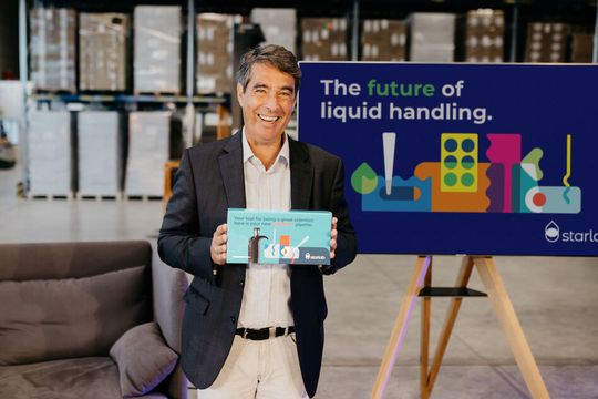 „Unsere Produkte sind für den täglichen Gebrauch im Labor konzipiert und sollen gleichzeitig Spaß machen“, sagt Klaus Ambos, Geschäftsführer der Starlab International GmbH. „Unsere Produkte sind für den täglichen Gebrauch im Labor konzipiert und sollen gleichzeitig Spaß machen“, sagt Klaus Ambos, Geschäftsführer der Starlab International GmbH.