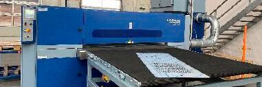 Die beidseitig arbeitende Schleif- und Entgratmaschine SBM - L 2000 G1S2 wurde rein für den Edelstahl und Aluminiumbetrieb angeschafft. Auf dieser Anlage werden bei Plersch die Formate von 150 mm x 50 mm bis 1700 mm x 2500 mm bearbeitet. Die beidseitig arbeitende Schleif- und Entgratmaschine SBM - L 2000 G1S2 wurde rein für den Edelstahl und Aluminiumbetrieb angeschafft. Auf dieser Anlage werden bei Plersch die Formate von 150 mm x 50 mm bis 1700 mm x 2500 mm bearbeitet.