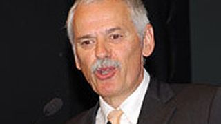 Prof. Dr. Willi Diez, Hochschule Nürtingen-Geislingen: „Die Automobilbranche gibt wieder Gas – das Grundvertrauen ist in die Branche zurückgekehrt.“ Bild: Vogel Automedien (Archiv: Vogel Business Media)