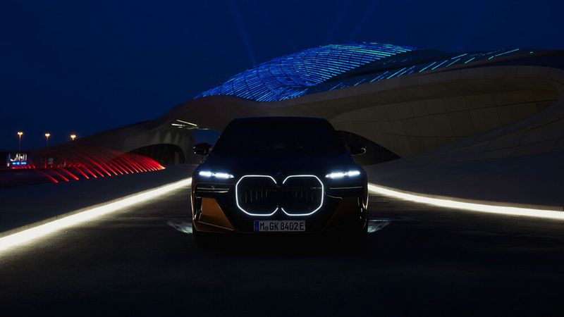 Mit 250 km/h ist der BMW i7 M70 xDrive 10 km/h schneller als die 60er-Variante. (Bild: Autoren-Union Mobilität/BMW)