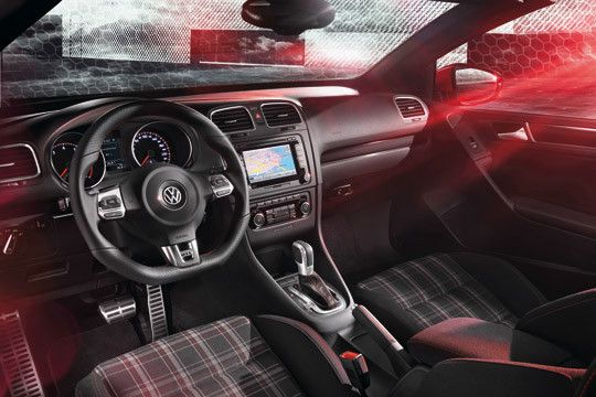 Der Zwei-Liter-Vierzylinder leistet 210 PS.  (Foto: Volkswagen)
