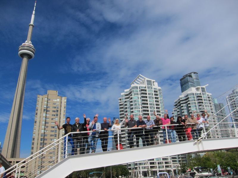 Gruppenbild in Toronto (Bild: Also)