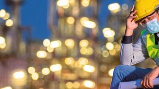 Eben ging die Produktion noch durch die Decke, jetzt zieht der Virus der Produktion den Boden unter den Füßen weg. (©bannafarsai - stock.adobe.com)