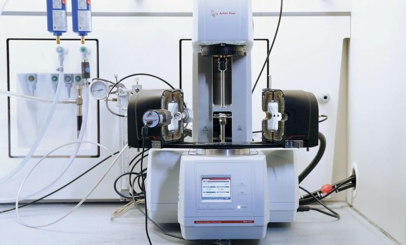 Fig. 5: High temperature viscometer for measurements up to 600°C (Anton Paar MCR 302e) (Source: Anton Paar)