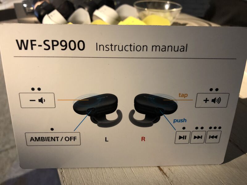 Sony hat Unterwasser-Kopfhörer rausgebracht...aber wozu brauch ich die genau - beim Duschen?! (Bild: IT-BUSINESS)